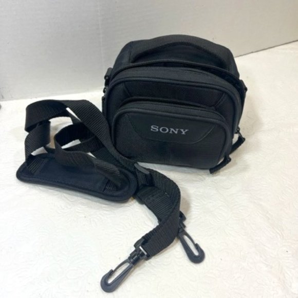 Sony Soft Camcorder/Camera Carrying Case w/Adj Strap & Handle Black 6x4x5" - Picture 1 of 12